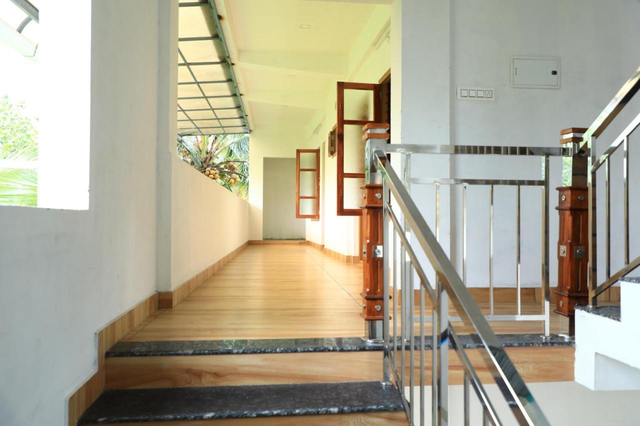 Mundrothuruth Water Gate Tourist Home And Resorts מראה חיצוני תמונה