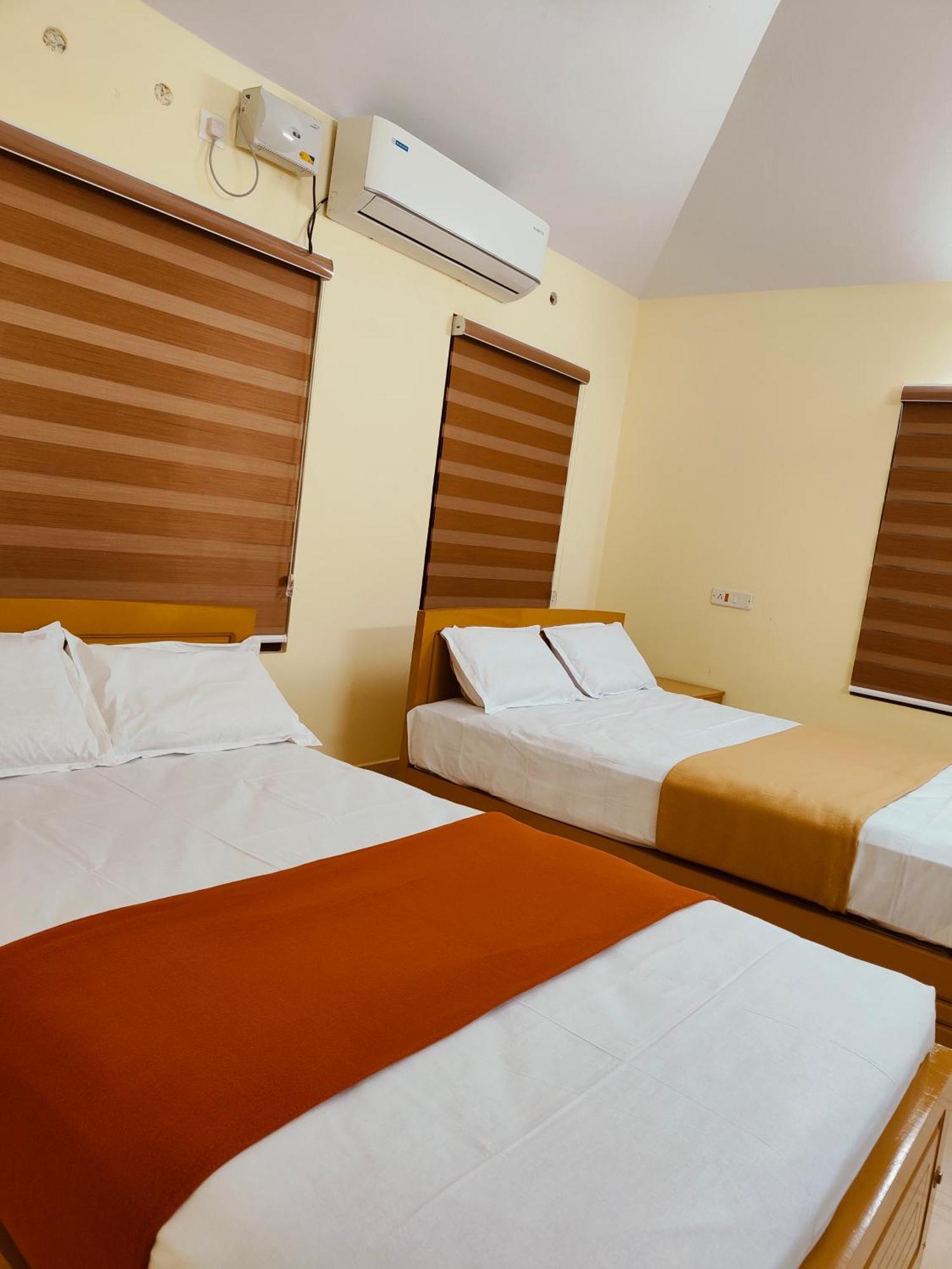 Mundrothuruth Water Gate Tourist Home And Resorts מראה חיצוני תמונה