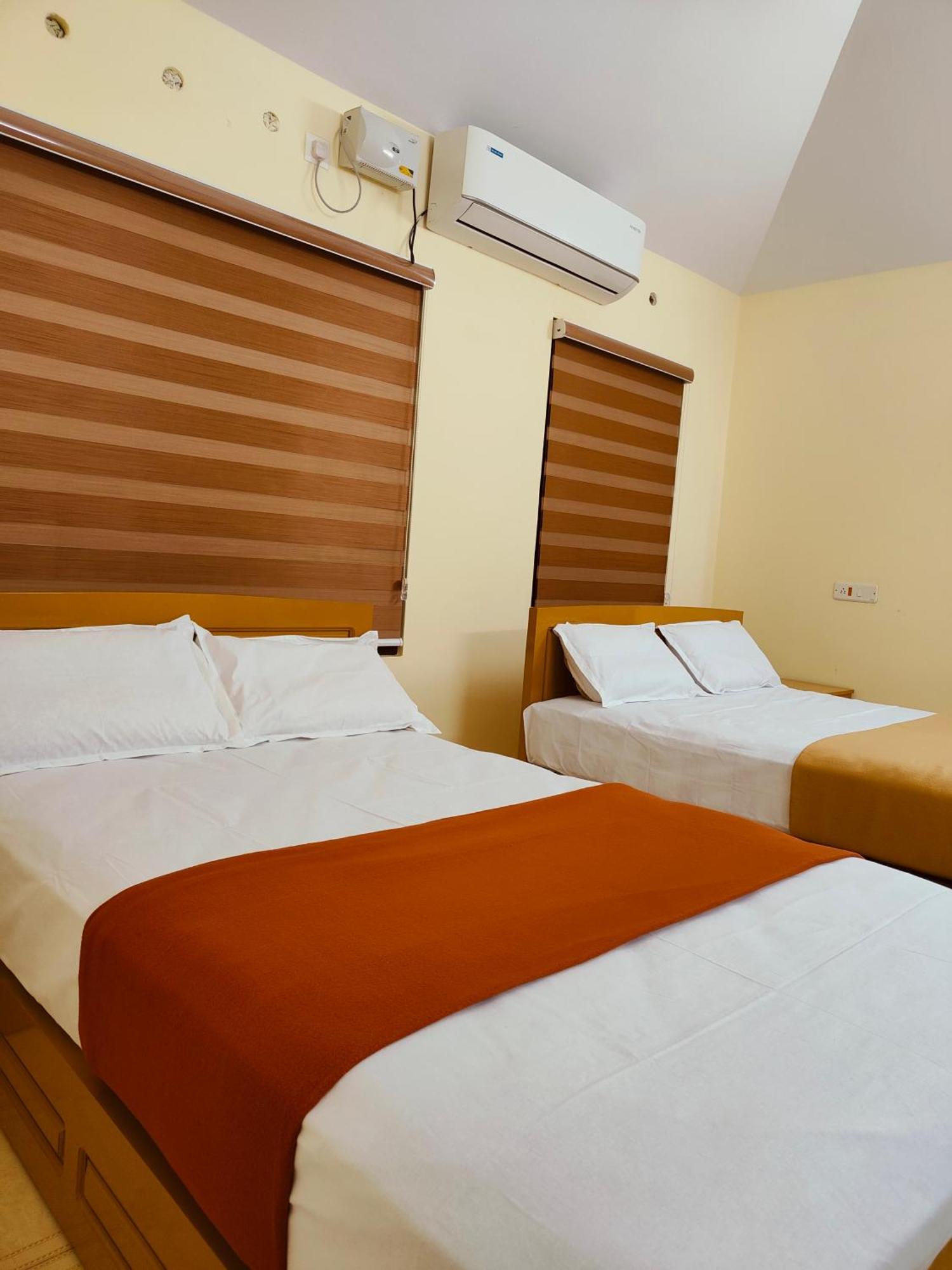 Mundrothuruth Water Gate Tourist Home And Resorts מראה חיצוני תמונה