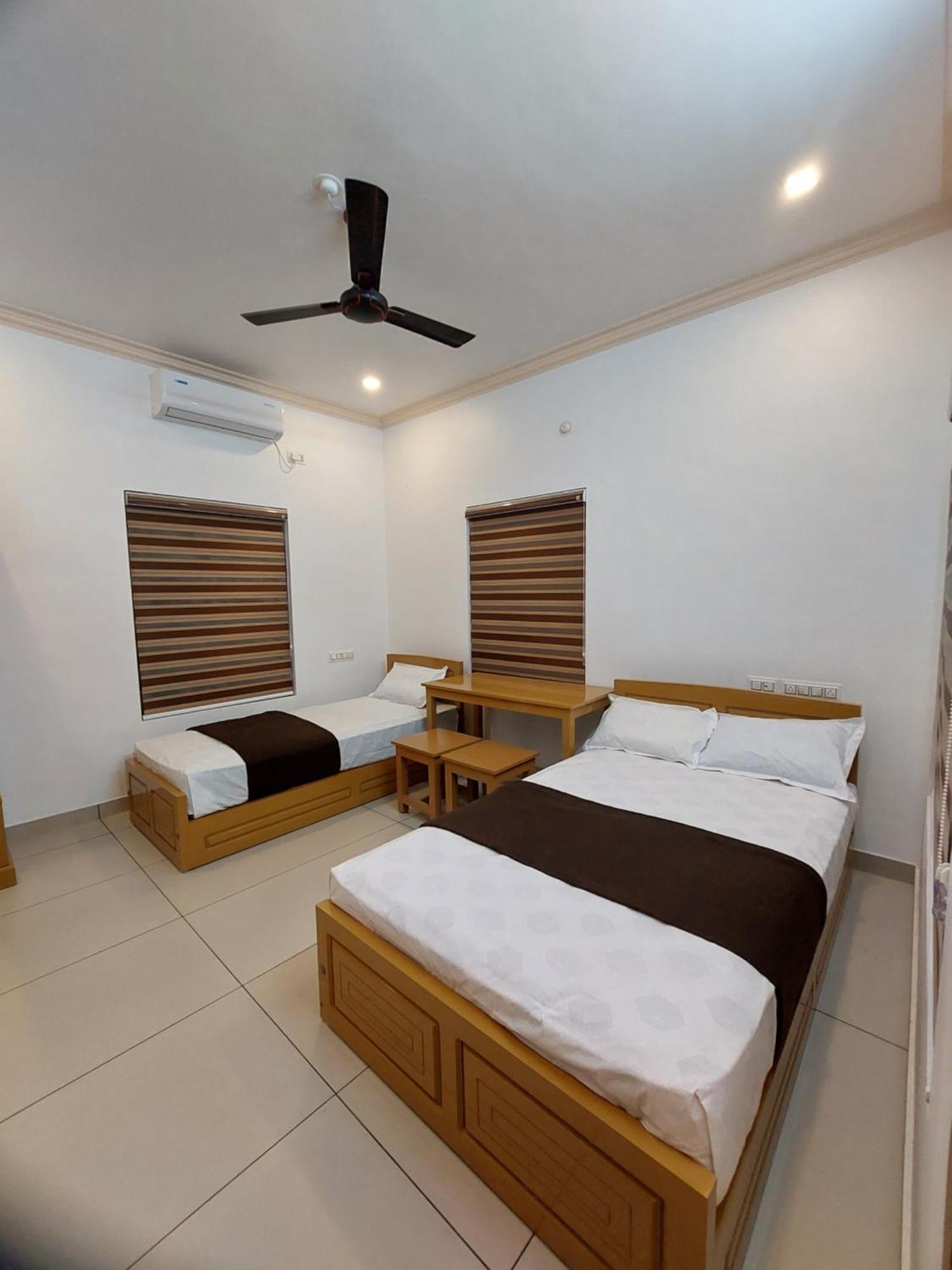 Mundrothuruth Water Gate Tourist Home And Resorts מראה חיצוני תמונה